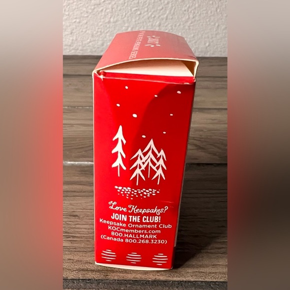 Hallmark 2017 Minature Christmas “A Short Snooze” 2nd in Petite Penguins series - Picture 11 of 11